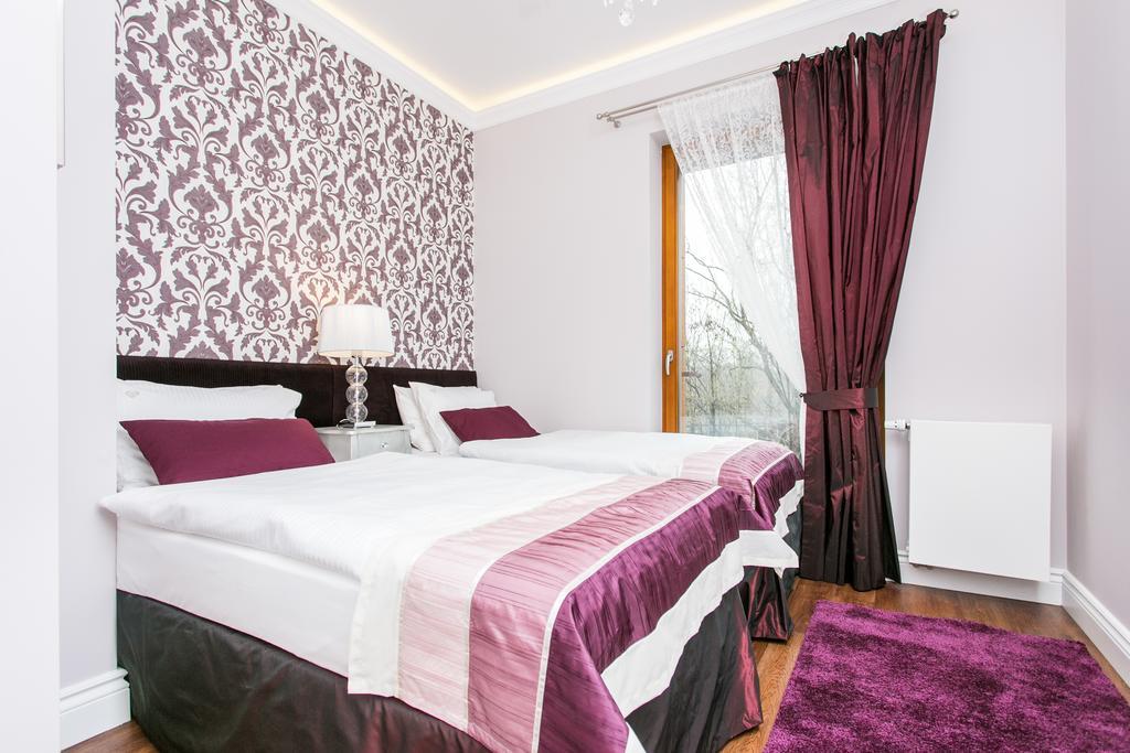 Executive 2-Bedroom Apartment Krasków Oda fotoğraf