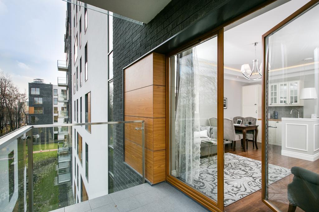 Executive 2-Bedroom Apartment Krasków Dış mekan fotoğraf