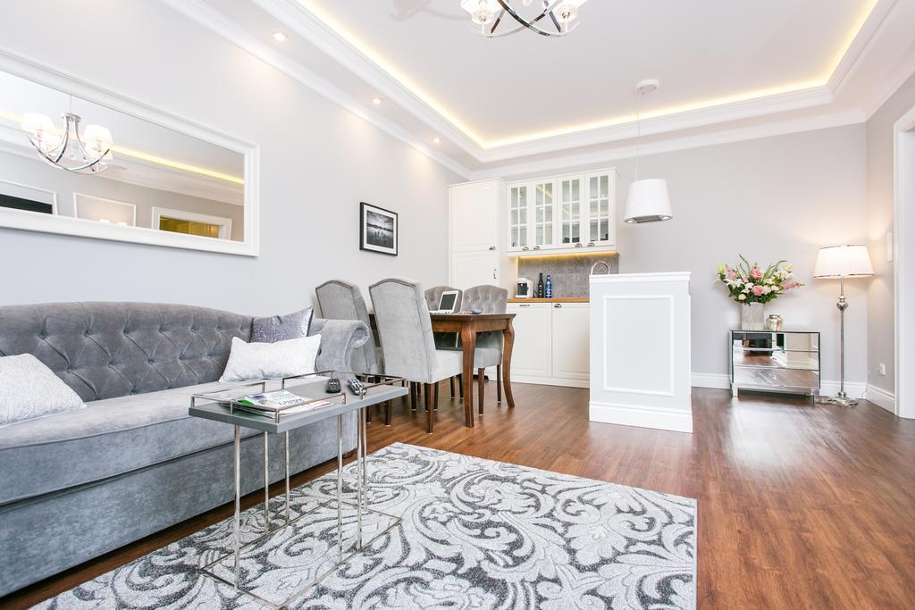 Executive 2-Bedroom Apartment Krasków Oda fotoğraf